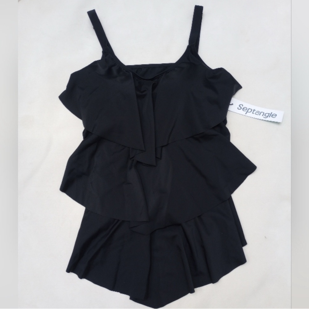 NWT Septangle Black Tiered Tankini Top, size 14